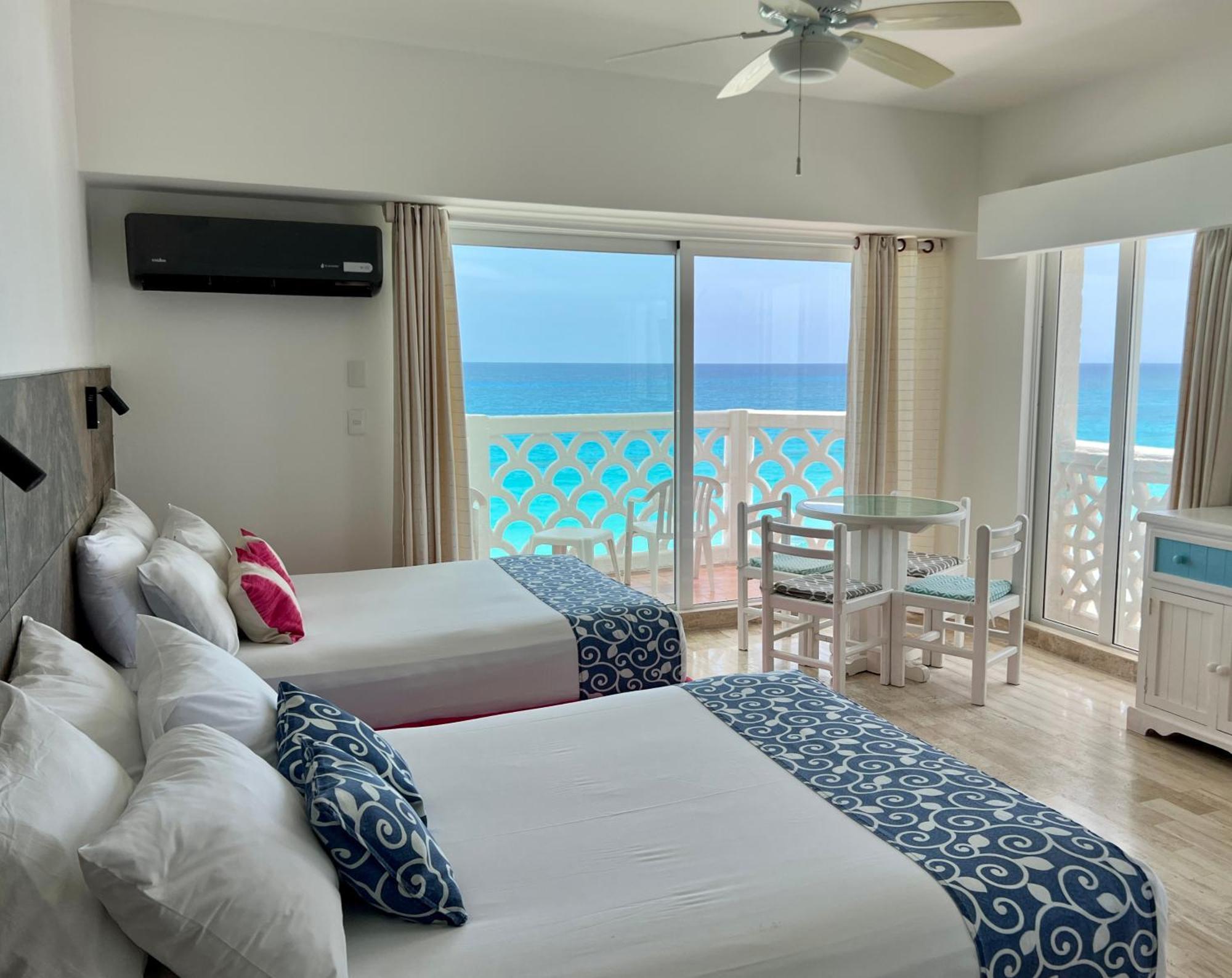 Beachside Apartments Cancún Esterno foto