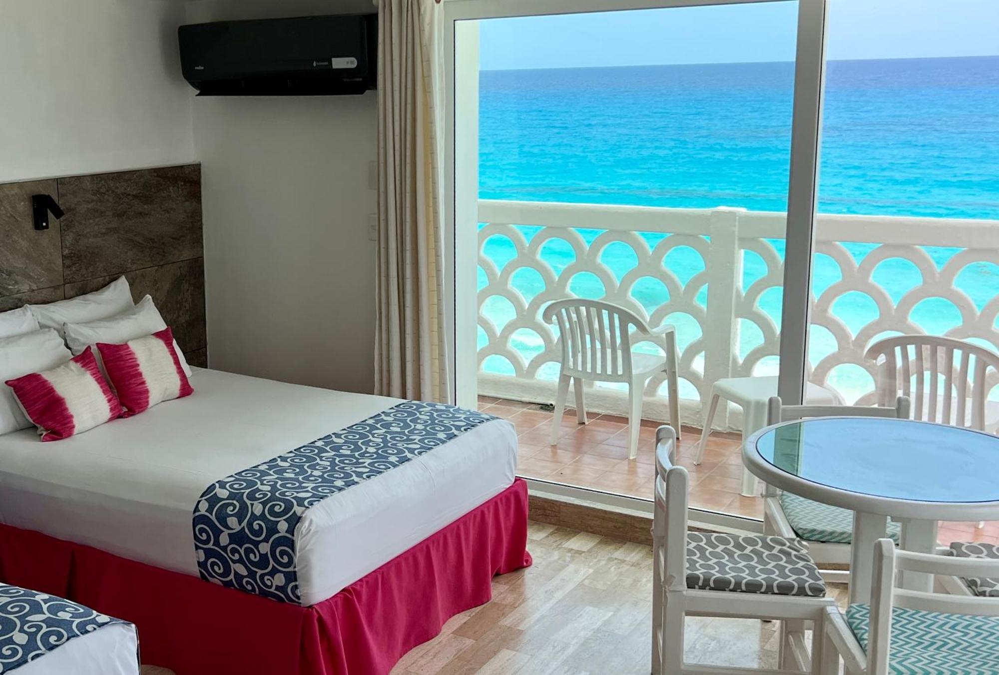 Beachside Apartments Cancún Esterno foto