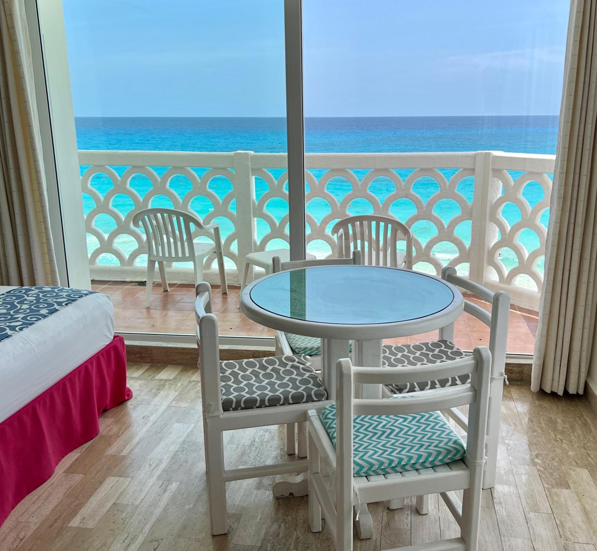 Beachside Apartments Cancún Esterno foto