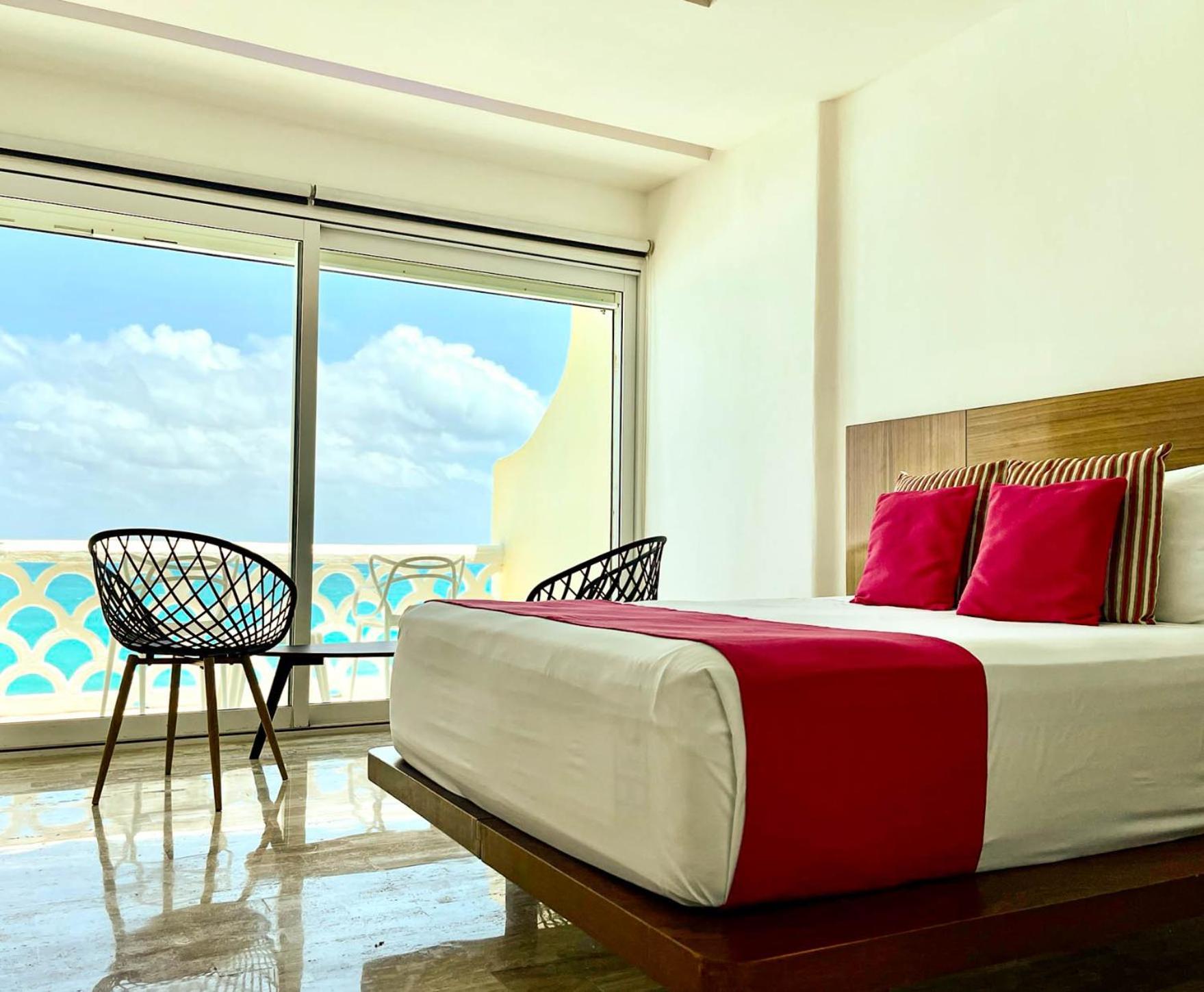 Beachside Apartments Cancún Esterno foto
