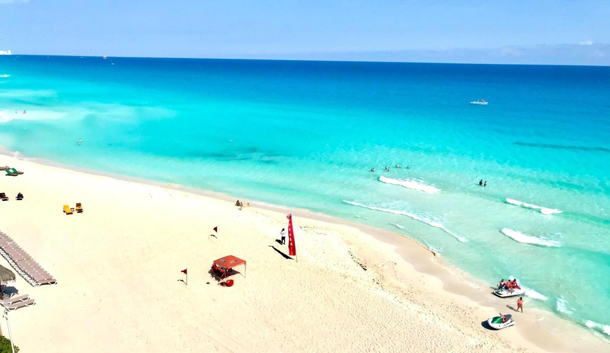 Beachside Apartments Cancún Esterno foto