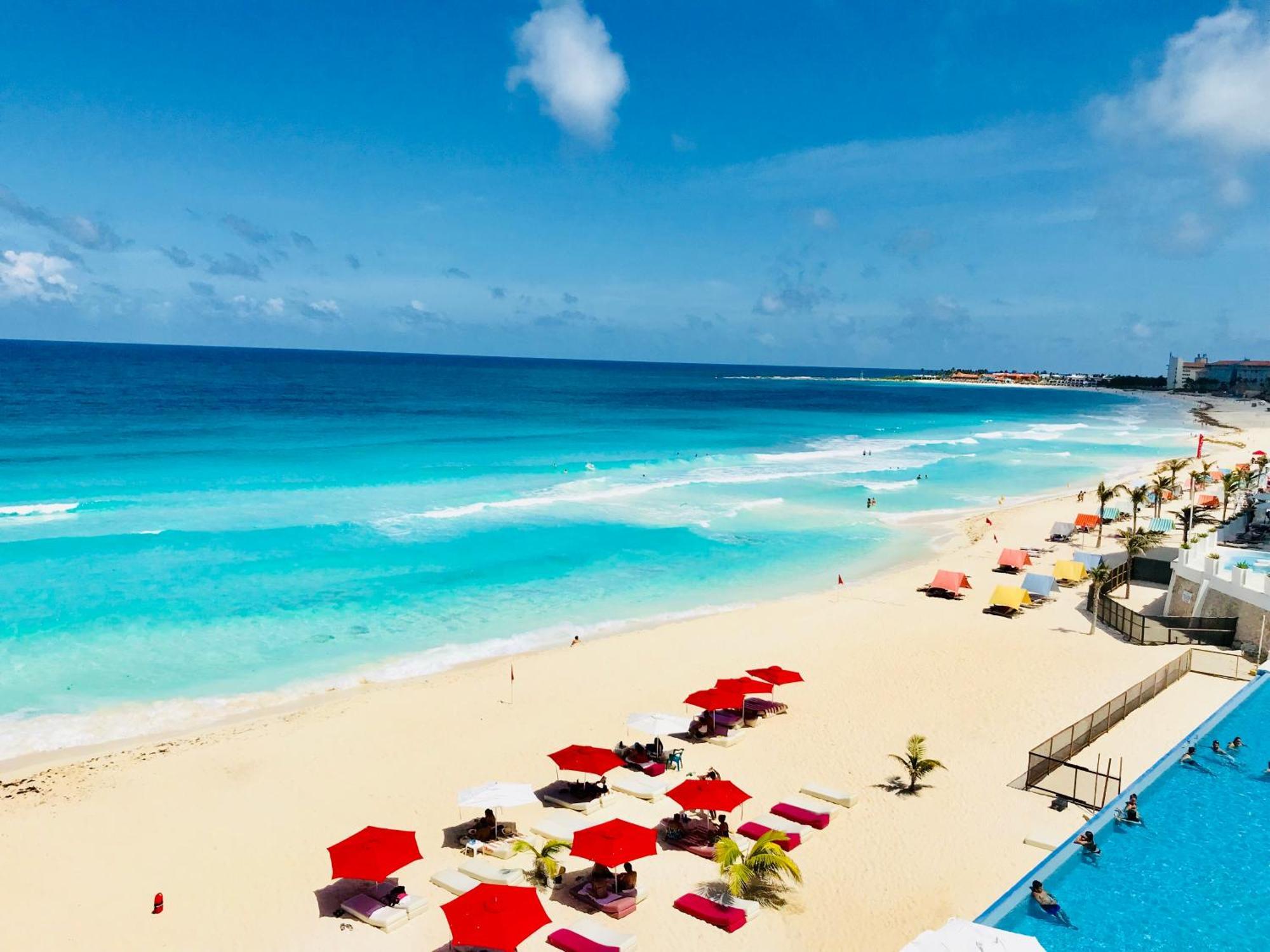 Beachside Apartments Cancún Esterno foto