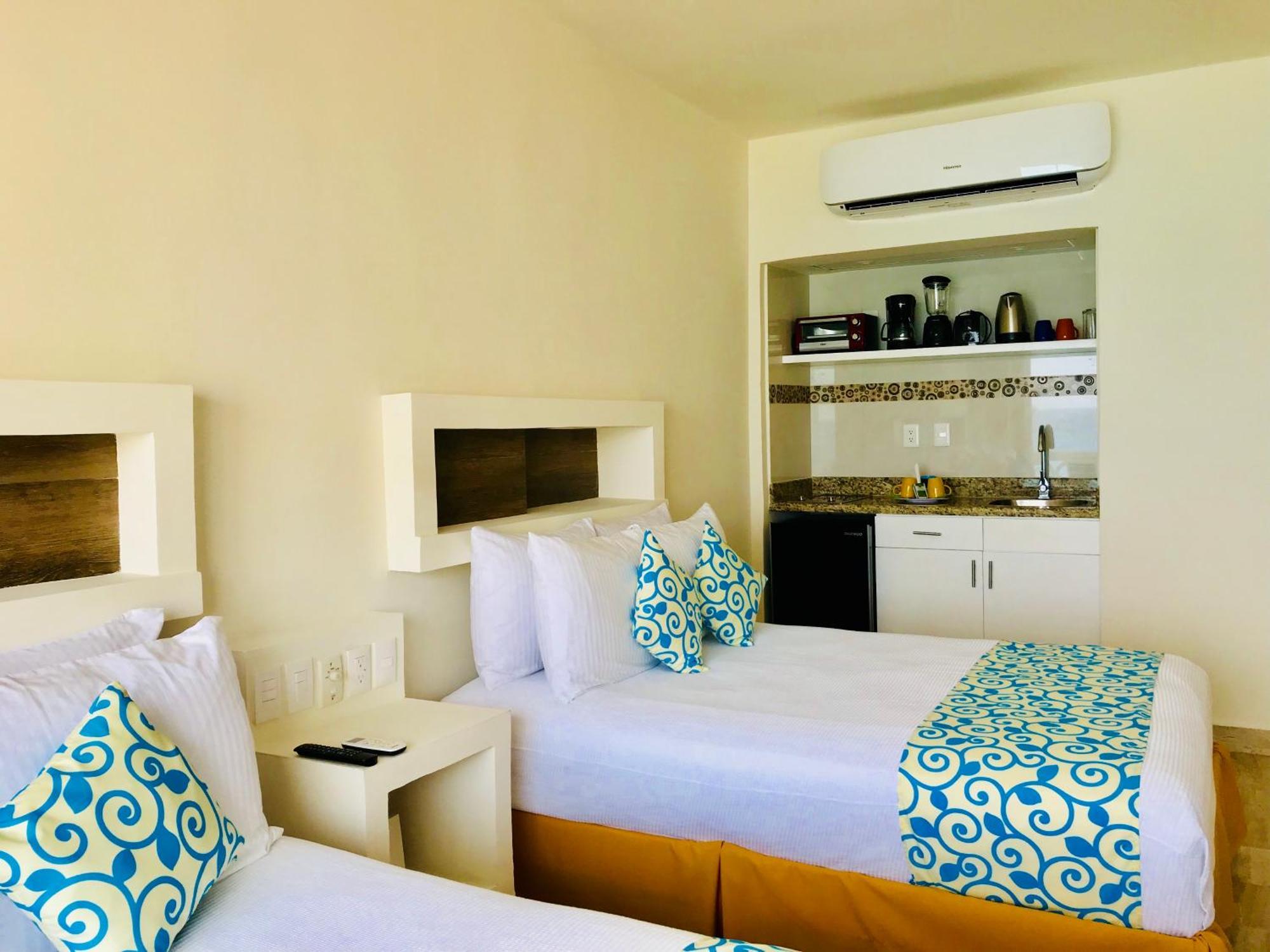 Beachside Apartments Cancún Esterno foto