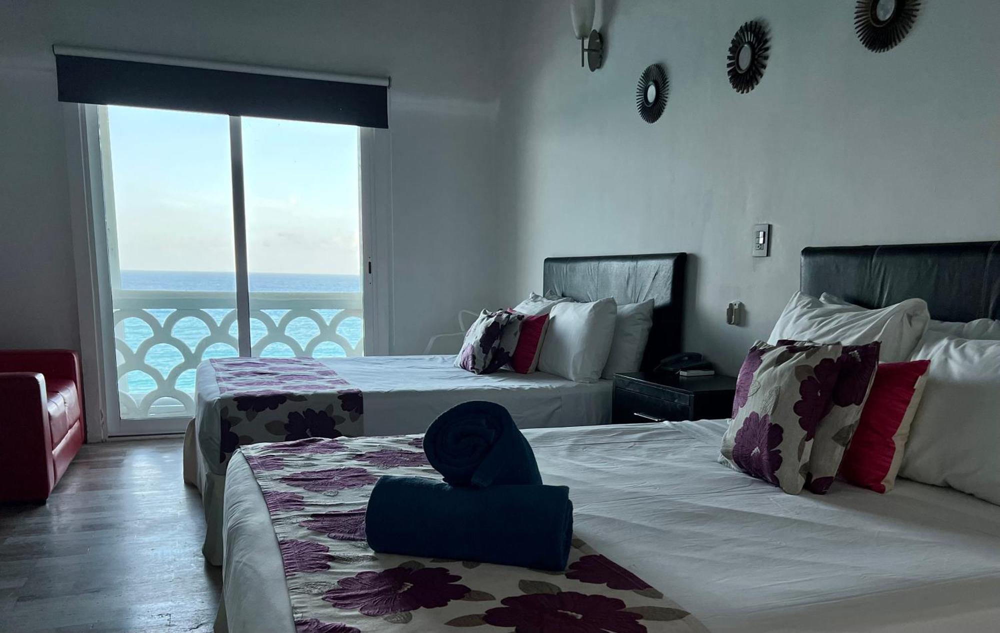 Beachside Apartments Cancún Esterno foto