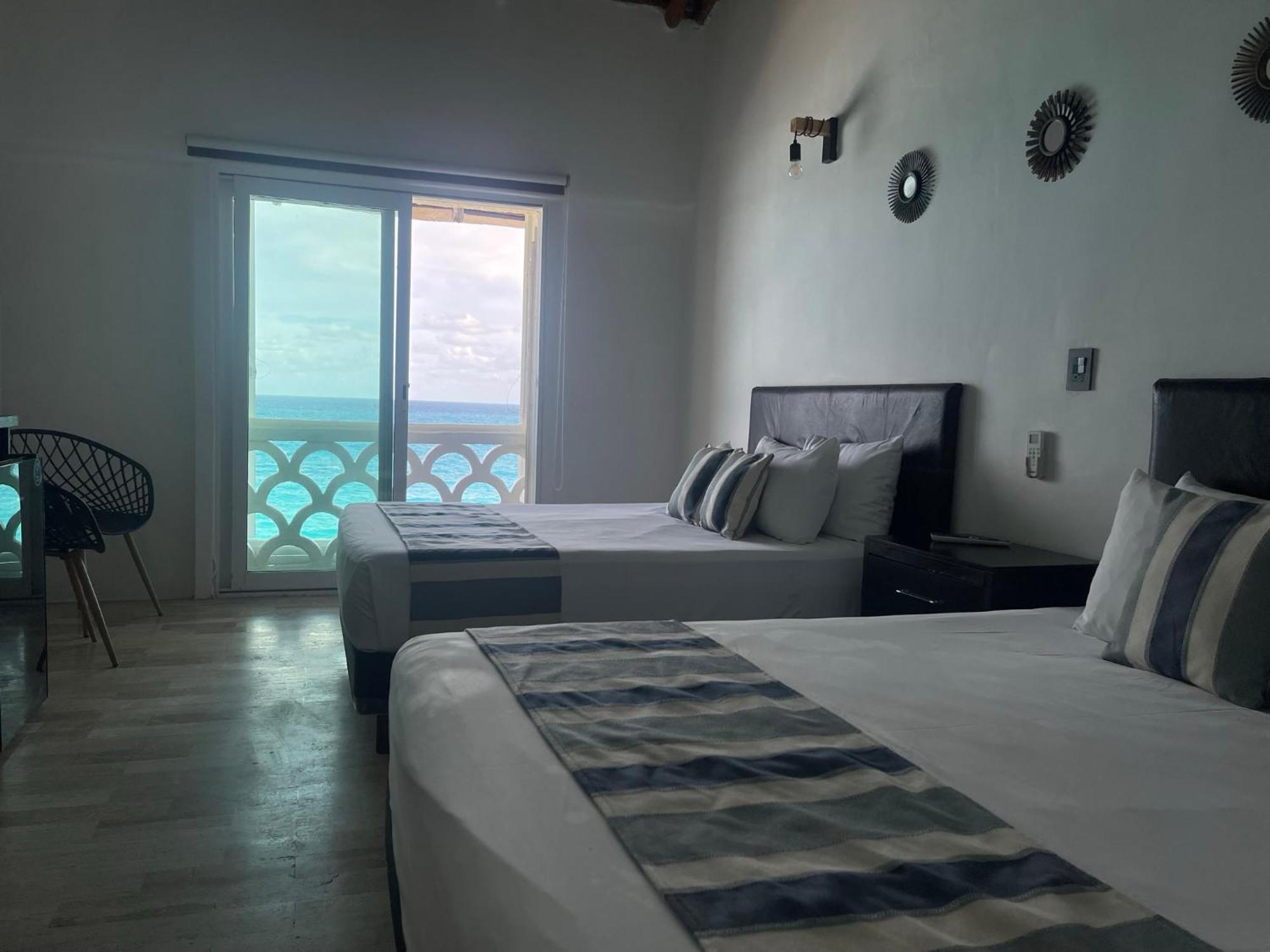 Beachside Apartments Cancún Esterno foto